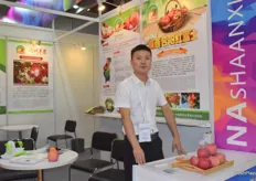 Mr Licheng from Jibin Fruit Co., Ltd. Heyang apple is their main product.